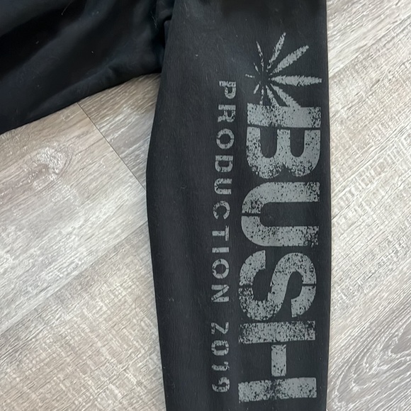 Brand New Sweatshirt - Picture 2 of 4